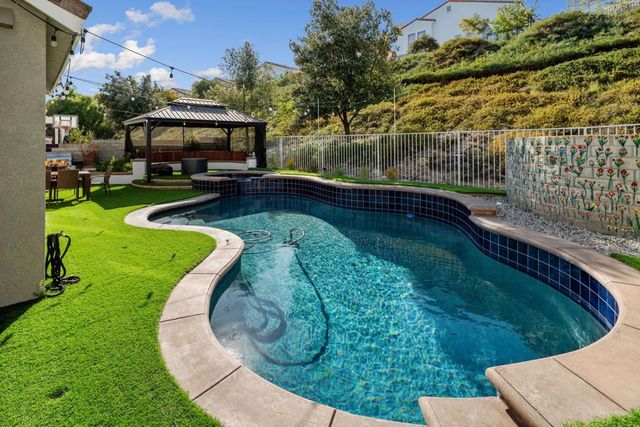 26089 Salinger Lane, Stevenson Ranch, CA 91381