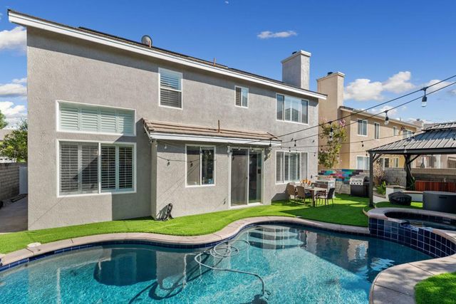 26089 Salinger Lane, Stevenson Ranch, CA 91381
