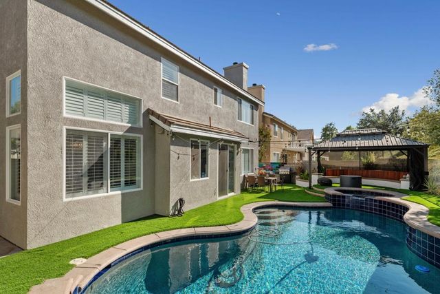 26089 Salinger Lane, Stevenson Ranch, CA 91381