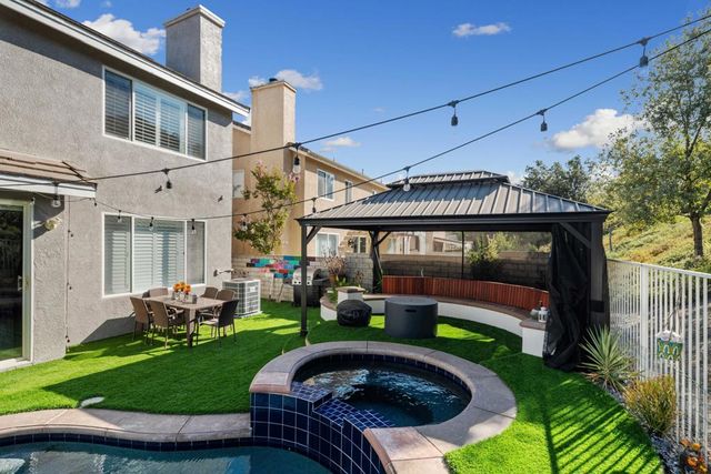 26089 Salinger Lane, Stevenson Ranch, CA 91381