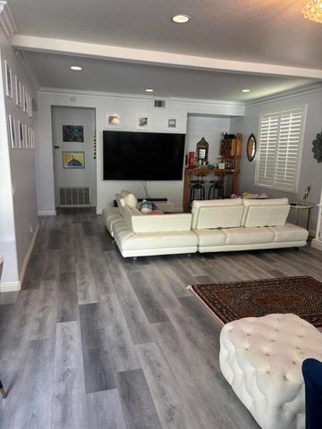 26089 Salinger Lane, Stevenson Ranch, CA 91381