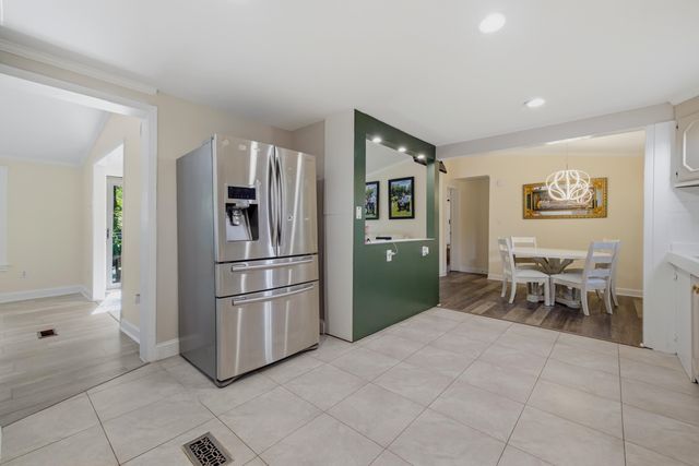 391 Di-Cindy Ln., Murrells Inlet, SC 29576
