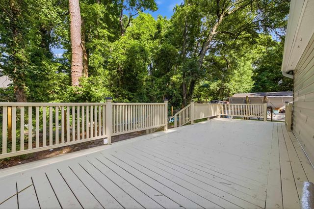 391 Di-Cindy Ln., Murrells Inlet, SC 29576