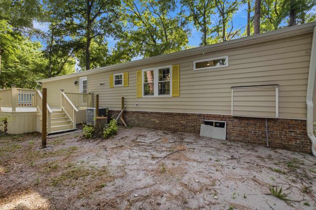 391 Di-Cindy Ln., Murrells Inlet, SC 29576
