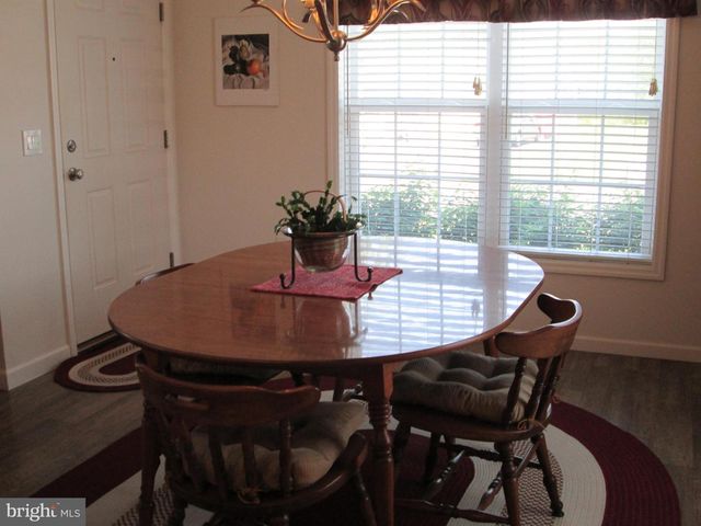 22 FINCH DR N, Bechtelsville, PA 19505
