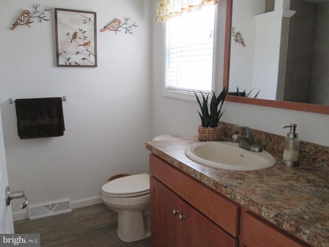 22 FINCH DR N, Bechtelsville, PA 19505