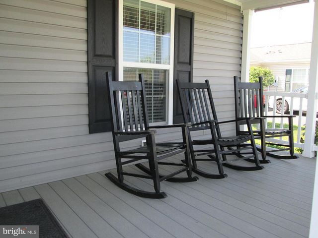 22 FINCH DR N, Bechtelsville, PA 19505