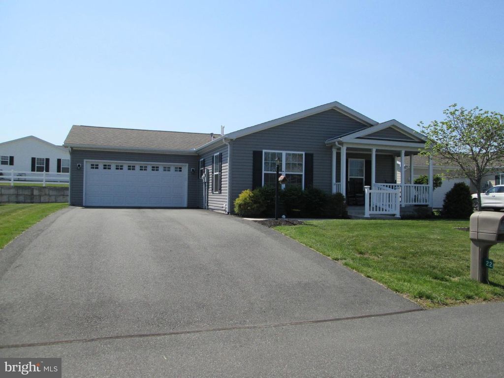 22 FINCH DR N, Bechtelsville, PA 19505