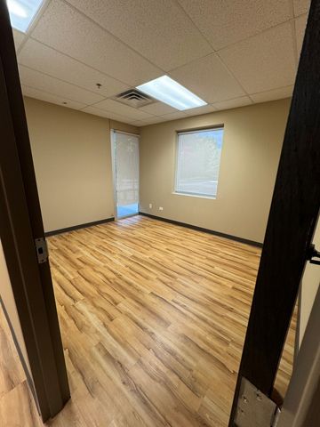 1585 Beverly Court 112, Aurora, IL 60502