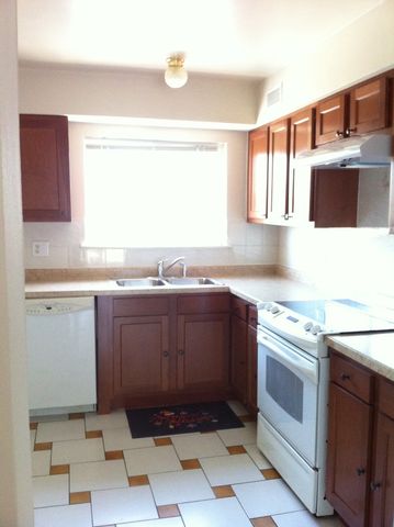 9368 BAY COLONY Drive 2S, Des Plaines, IL 60016