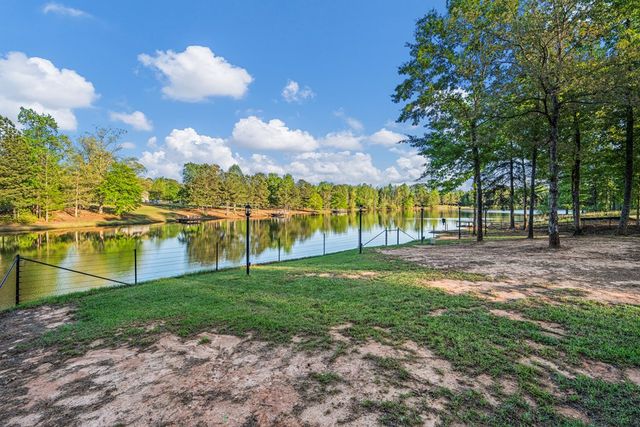 153 SE Abberly Lane, Ellerslie, GA 31807