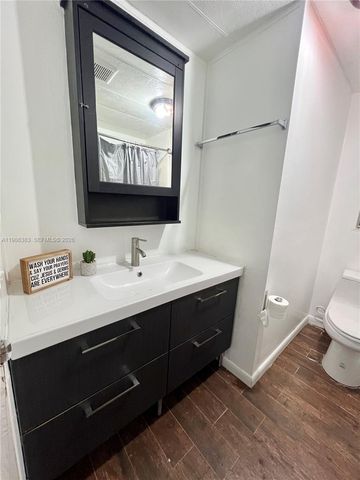 10550 W State Road 84 244, Davie, FL 33324