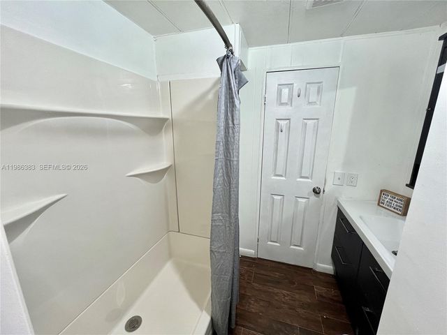 10550 W State Road 84 244, Davie, FL 33324