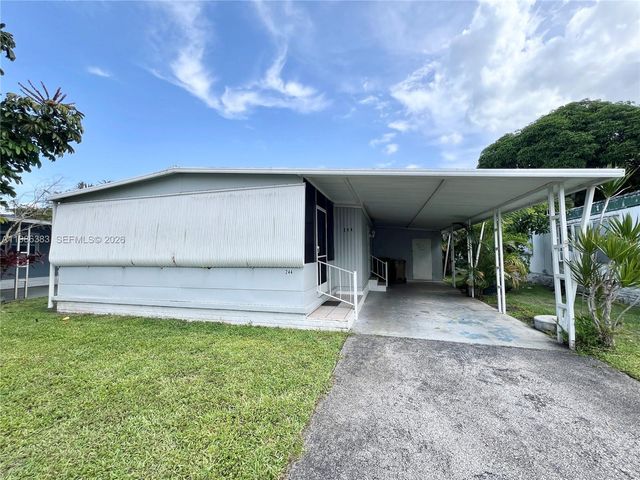10550 W State Road 84 244, Davie, FL 33324