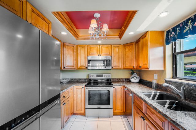 361 SW South River Drive 101, Stuart, FL 34997