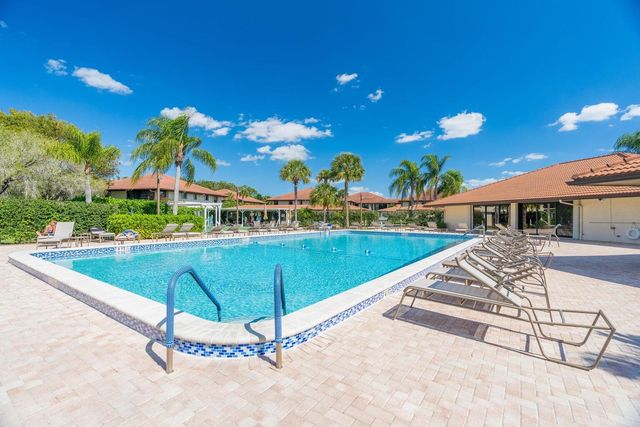 361 SW South River Drive 101, Stuart, FL 34997