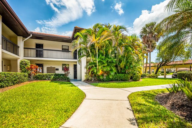 361 SW South River Drive 101, Stuart, FL 34997