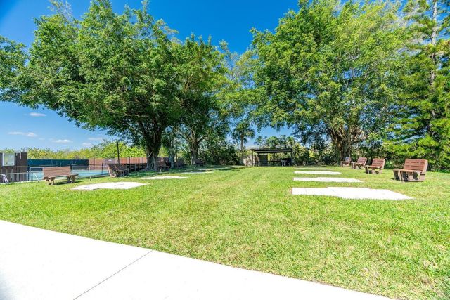 361 SW South River Drive 101, Stuart, FL 34997