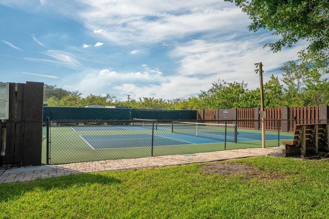 361 SW South River Drive 101, Stuart, FL 34997