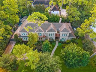 27 Williamsburg Lane, Bunker Hill Village, TX 77024