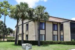 802 Sky Pine Way E2, Greenacres, FL 33415