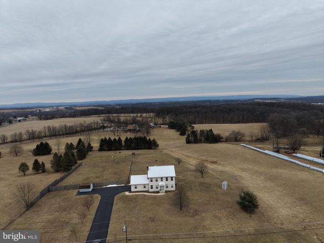 4 SUBDIVISION ROAD, Newville, PA 17241