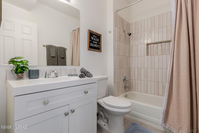 5400 E Williams Blvd Apt 7303, Tucson, AZ 85711