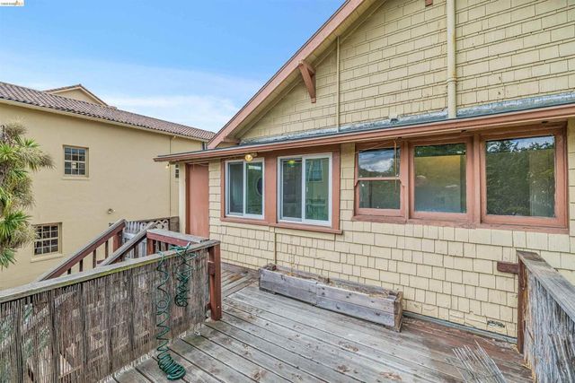 6502 Dana Street, Oakland, CA 94609