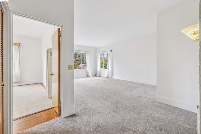 6502 Dana Street, Oakland, CA 94609