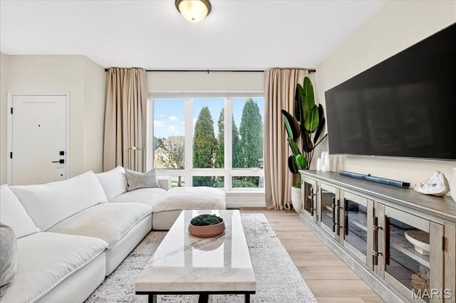 5 Capron Lane, St Charles, MO 63303