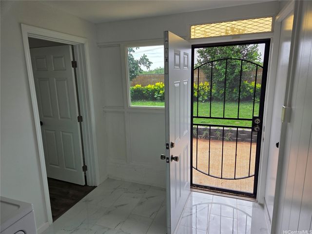 94-366 Kipou Street, Waipahu, HI 96797