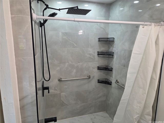 94-366 Kipou Street, Waipahu, HI 96797