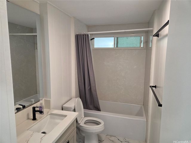 94-366 Kipou Street, Waipahu, HI 96797