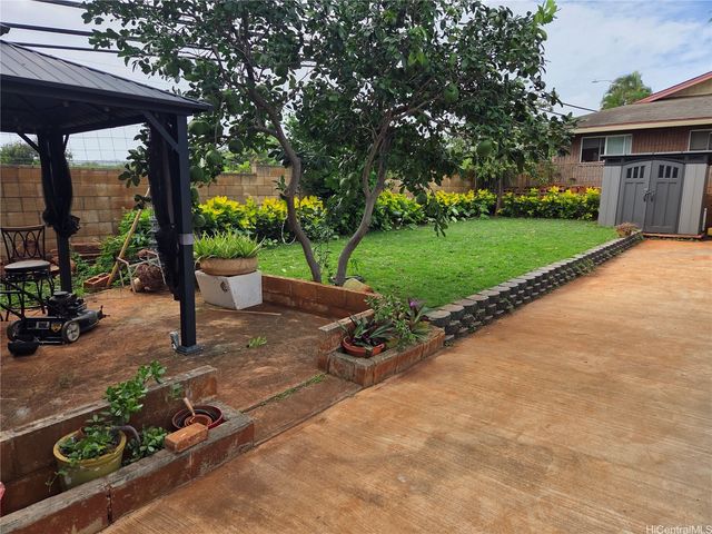 94-366 Kipou Street, Waipahu, HI 96797