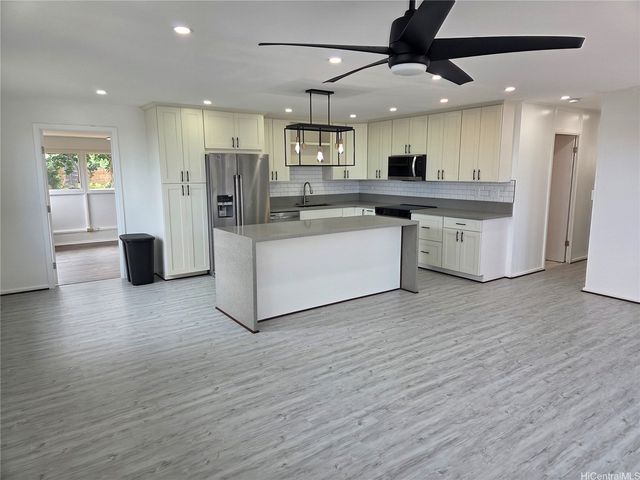 94-366 Kipou Street, Waipahu, HI 96797