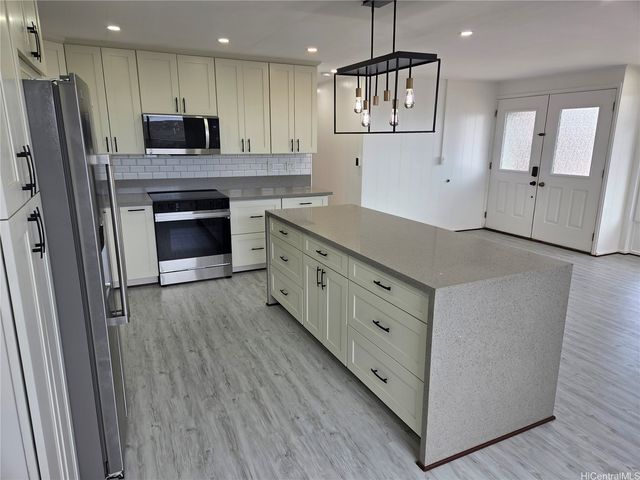 94-366 Kipou Street, Waipahu, HI 96797