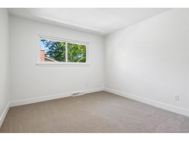 6960 S Harrison St, Littleton, CO 80122