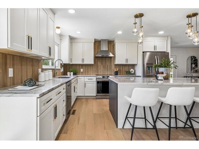 6960 S Harrison St, Littleton, CO 80122