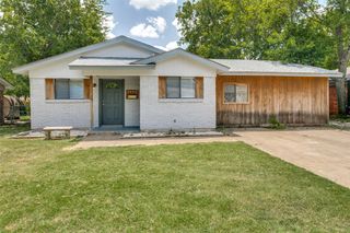1640 Gill Street, Blue Mound, TX 76131