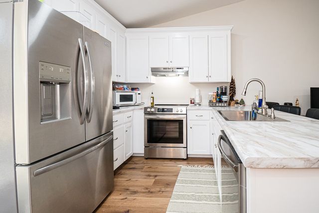 176 Foxbrier Drive, Ozark, AL 36360