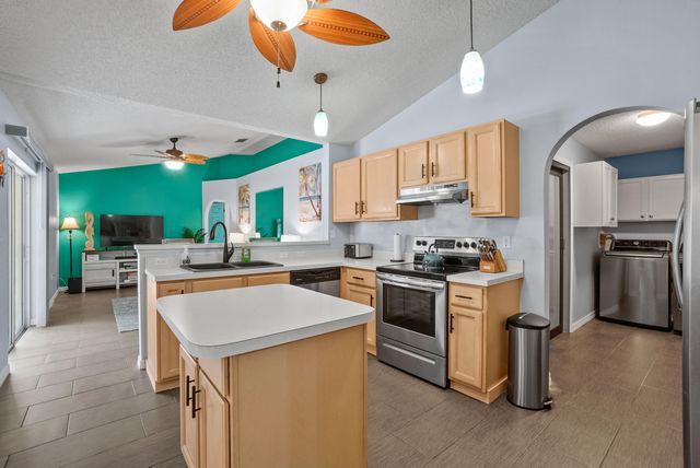 1574 SE Appamattox Terrace, Port St. Lucie, Port St Lucie, FL 34952