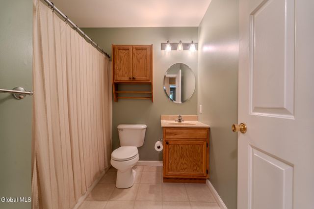 201 Cedar Run, Rensselaer, NY 12144