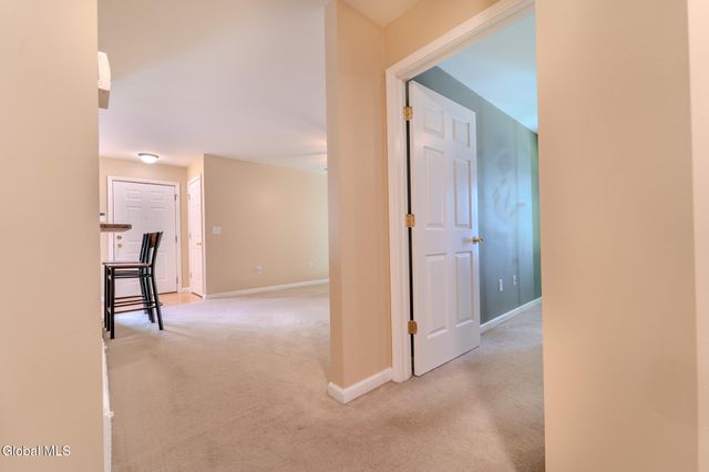 201 Cedar Run, Rensselaer, NY 12144