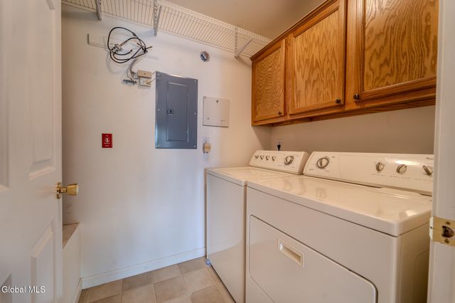 201 Cedar Run, Rensselaer, NY 12144