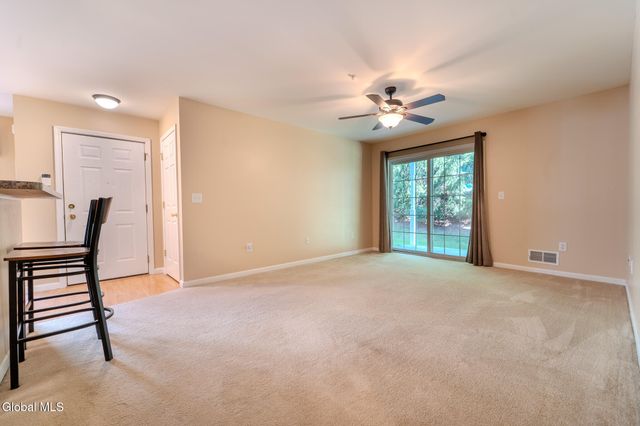 201 Cedar Run, Rensselaer, NY 12144