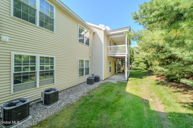 201 Cedar Run, Rensselaer, NY 12144