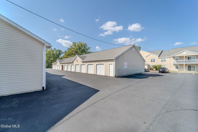 201 Cedar Run, Rensselaer, NY 12144