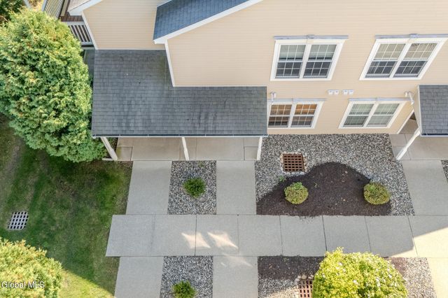 201 Cedar Run, Rensselaer, NY 12144