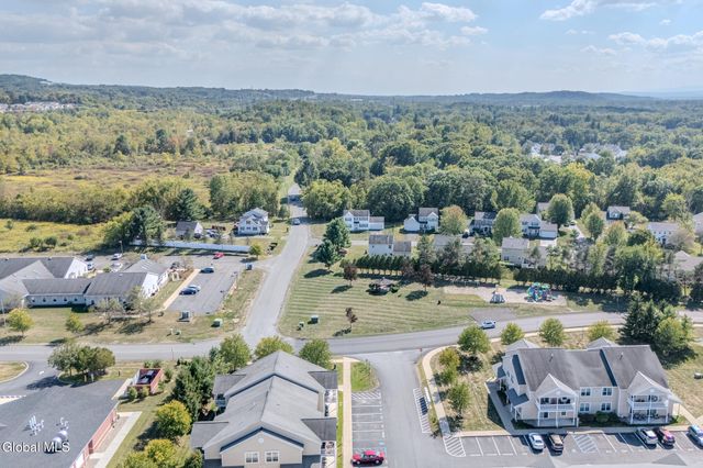 201 Cedar Run, Rensselaer, NY 12144