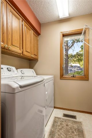 6 Banbury Lane, Bella Vista, AR 72714